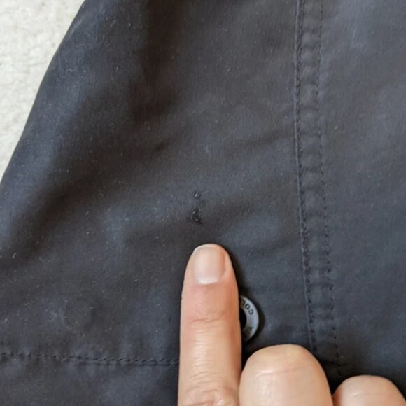 Columbia omni-shade black board shorts Sz 4W - Picture 6 of 6